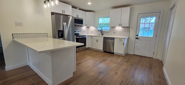 2814 Housley, Dallas, TX 75228