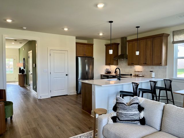 138 Valentine Aly, Nashville, TN 37218