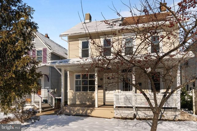 717 W BROAD ST, Quakertown, PA 18951