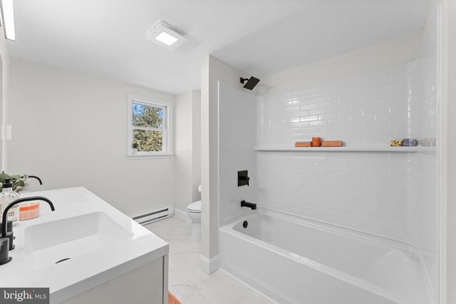 717 W BROAD ST, Quakertown, PA 18951