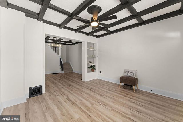 717 W BROAD ST, Quakertown, PA 18951