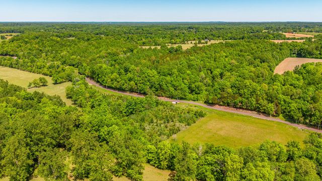 0 Rabe Coates Rd, Westmoreland, TN 37186