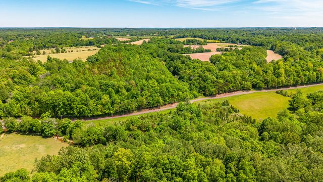 0 Rabe Coates Rd, Westmoreland, TN 37186