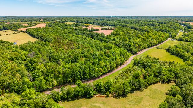 0 Rabe Coates Rd, Westmoreland, TN 37186