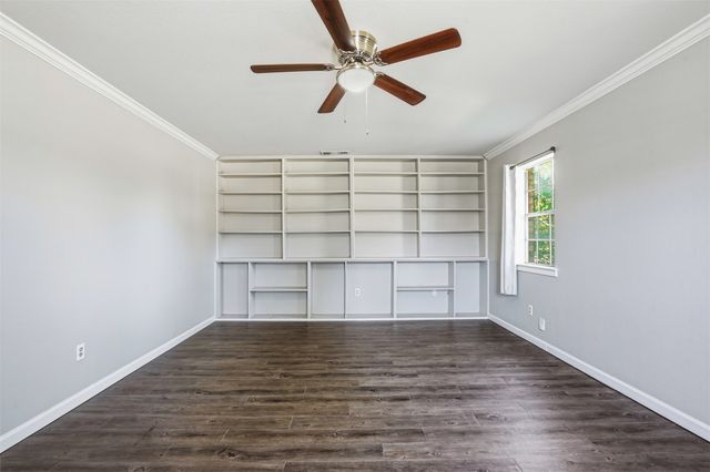 2319 St Gregory Street, Arlington, TX 76013