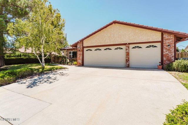 6314 Almond Valley Way, Quartz Hill, CA 93536