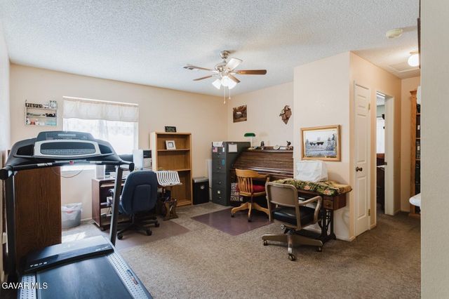6314 Almond Valley Way, Quartz Hill, CA 93536