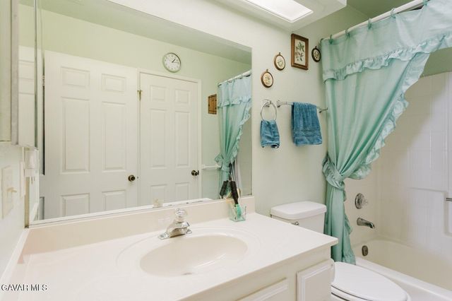 6314 Almond Valley Way, Quartz Hill, CA 93536