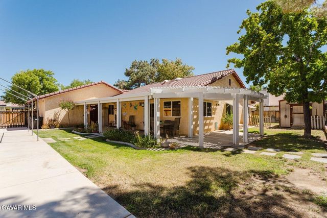 6314 Almond Valley Way, Quartz Hill, CA 93536