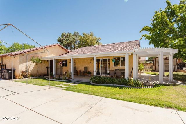 6314 Almond Valley Way, Quartz Hill, CA 93536