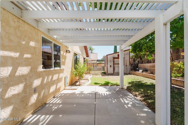 6314 Almond Valley Way, Quartz Hill, CA 93536