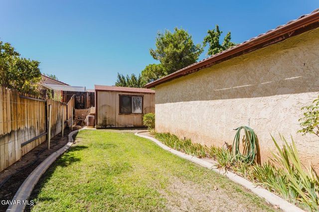 6314 Almond Valley Way, Quartz Hill, CA 93536