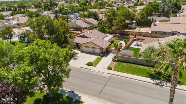 6314 Almond Valley Way, Quartz Hill, CA 93536