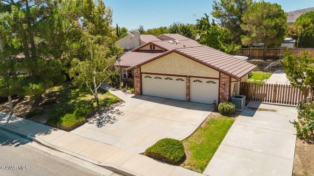 6314 Almond Valley Way, Quartz Hill, CA 93536