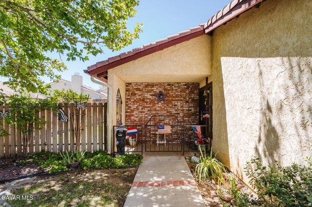 6314 Almond Valley Way, Quartz Hill, CA 93536