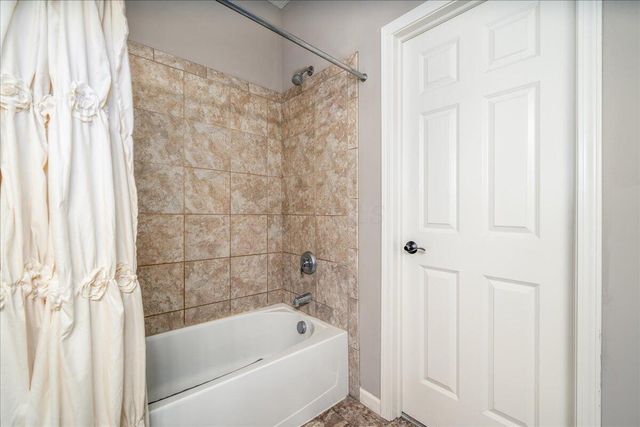 678 Green Forest Place Place, Lithopolis, OH 43136
