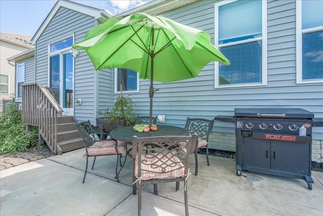 678 Green Forest Place Place, Lithopolis, OH 43136