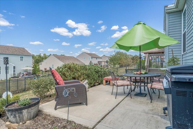 678 Green Forest Place Place, Lithopolis, OH 43136