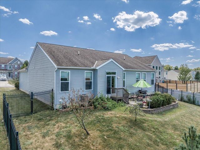 678 Green Forest Place Place, Lithopolis, OH 43136