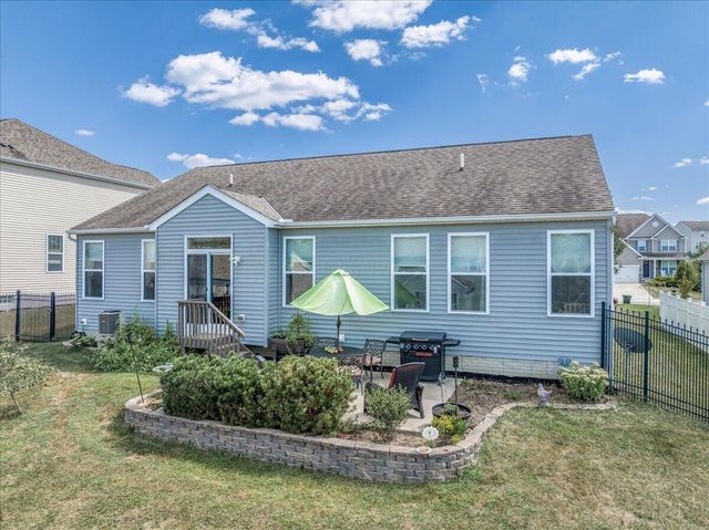 678 Green Forest Place Place, Lithopolis, OH 43136