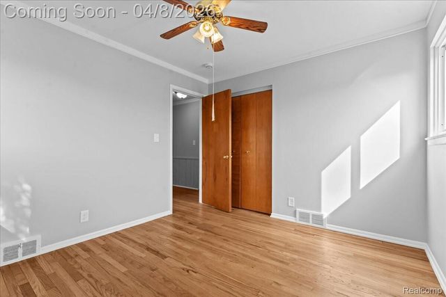 7807 Monroe Boulevard, Taylor, MI 48180