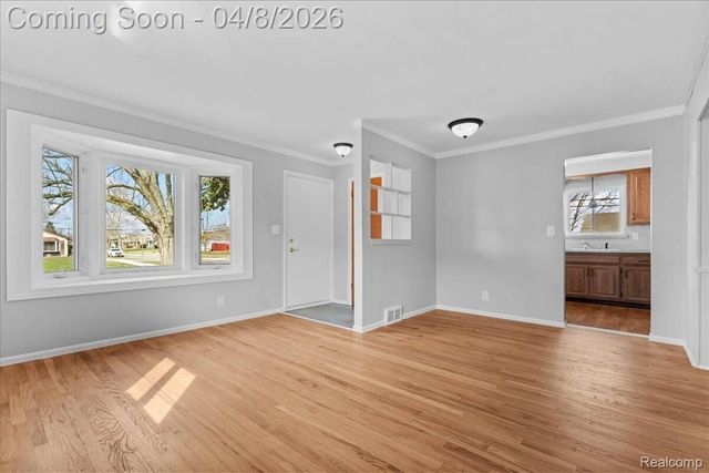 7807 Monroe Boulevard, Taylor, MI 48180