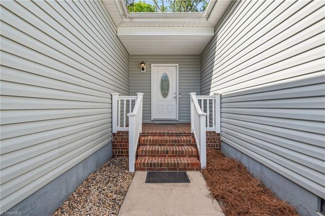 100 Webster Road, Greensboro, NC 27406