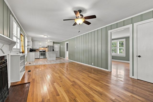122 Hammond Ave, Lebanon, TN 37087