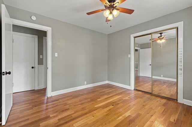 122 Hammond Ave, Lebanon, TN 37087