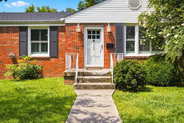 122 Hammond Ave, Lebanon, TN 37087