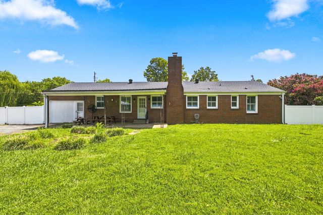 122 Hammond Ave, Lebanon, TN 37087