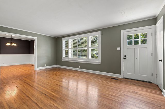 122 Hammond Ave, Lebanon, TN 37087