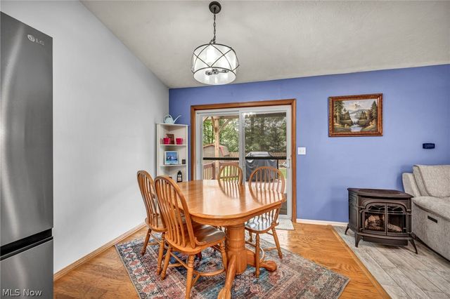 2608 Pine Oak Court, Niles, OH 44446