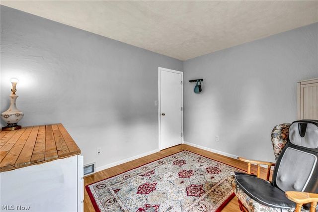 2608 Pine Oak Court, Niles, OH 44446