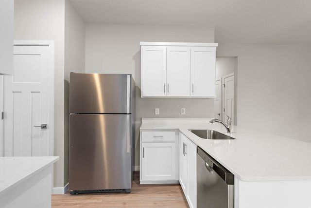 693 Aspen Lane, Montrose, MN 55363