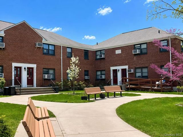 15916 16th Avenue 2FL, Whitestone, NY 11357