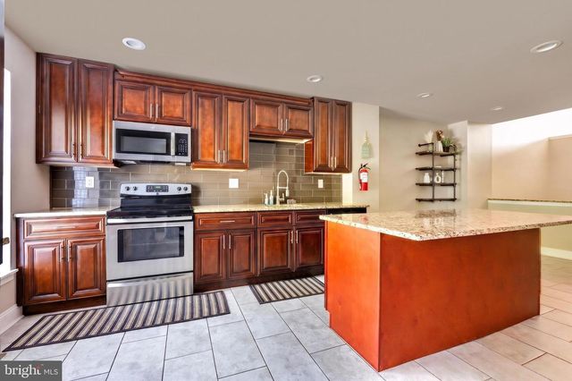 219 KEATS CT, Sicklerville, NJ 08081