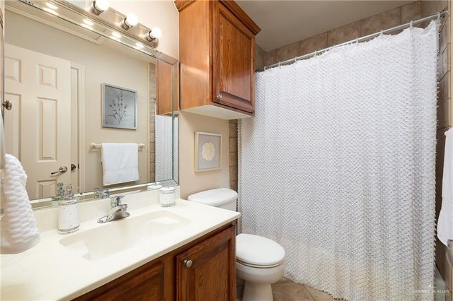 818 Hill Country Road, Edinburg, TX 78539