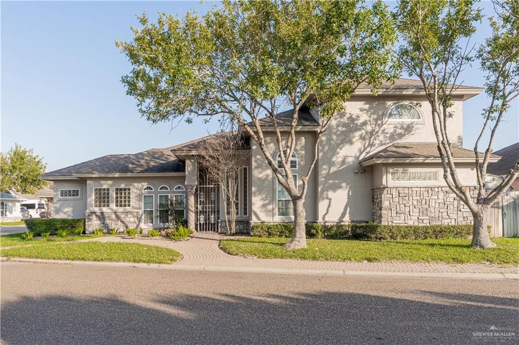 818 Hill Country Road, Edinburg, TX 78539