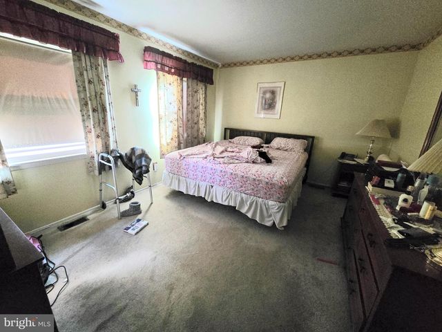 23 DUNHAM LOOP, Berlin, NJ 08009