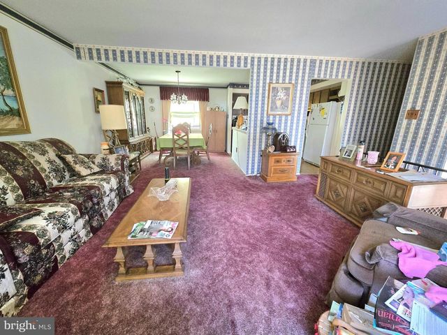 23 DUNHAM LOOP, Berlin, NJ 08009