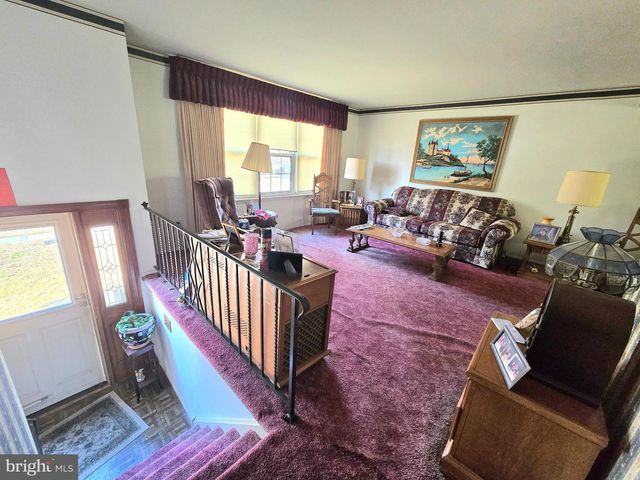 23 DUNHAM LOOP, Berlin, NJ 08009