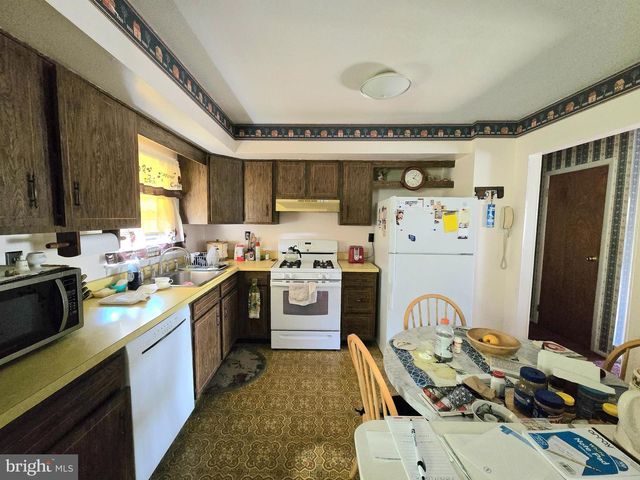 23 DUNHAM LOOP, Berlin, NJ 08009