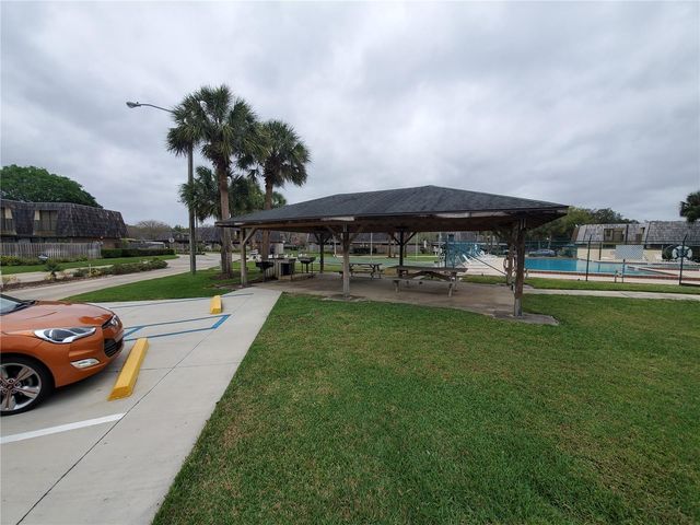 1108 APPLE TERRACE, Leesburg, FL 34748