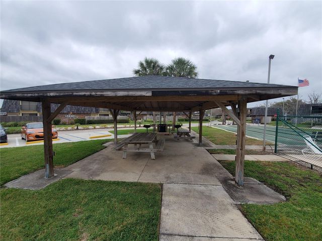 1108 APPLE TERRACE, Leesburg, FL 34748