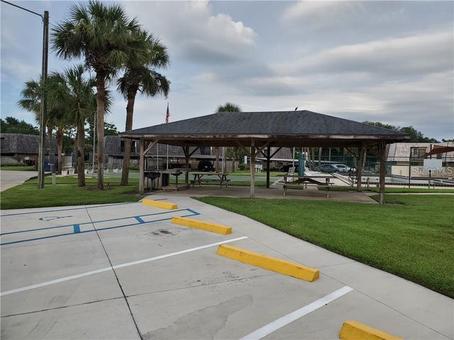 1108 APPLE TERRACE, Leesburg, FL 34748