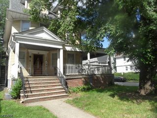 100 Park Ave, East Orange City, NJ 07017