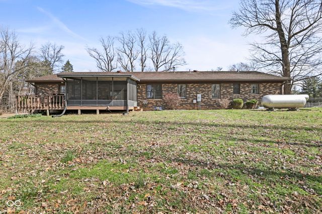 1070 Lincoln Hill Road, Martinsville, IN 46151