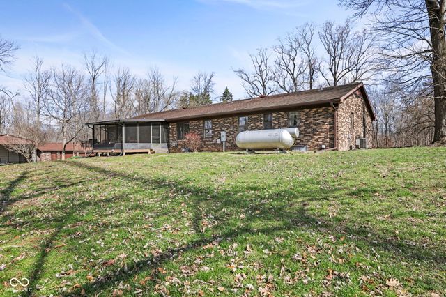 1070 Lincoln Hill Road, Martinsville, IN 46151