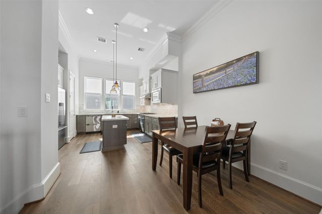 3307 Timbergrove Oaks Street, Houston, TX 77008